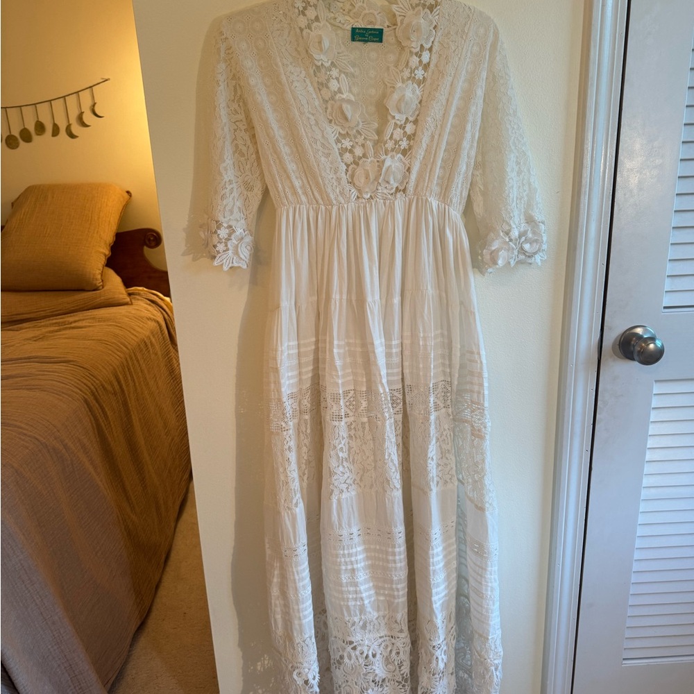 Italian hand made Vintage-Inspired White Lace Maxi Dress